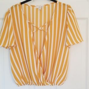 RUFFLE SLEEVE MUSTARD/WHITE